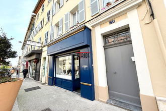 location localcommercial hyeres 83400