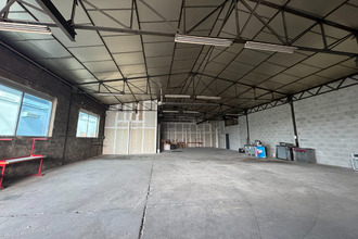 location localcommercial la-cote-st-andre 38260