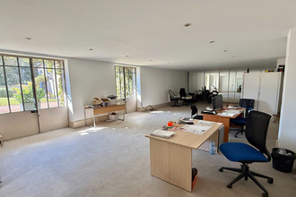 location localcommercial la-moutade 63200