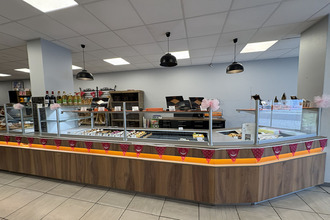 location localcommercial la-roche-posay 86270