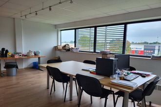 location localcommercial la-roche-sur-yon 85000