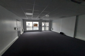 location localcommercial la-roche-sur-yon 85000