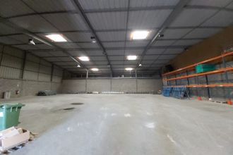 location localcommercial la-rochette 77000