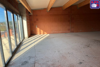 location localcommercial la-tour-du-crieu 09100