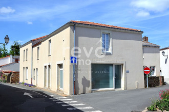 location localcommercial la-varenne 49270
