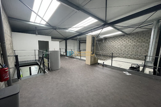 location localcommercial landaul 56690