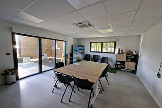 location localcommercial landeronde 85150