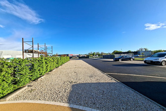location localcommercial landeronde 85150