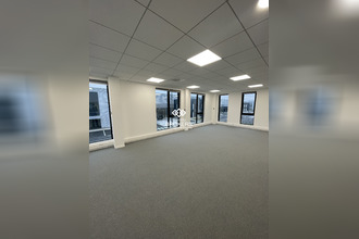 location localcommercial le-bget 93350