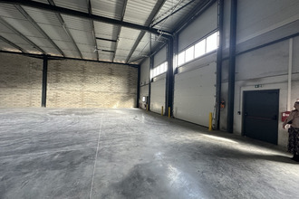 location localcommercial le-mesnil-amelot 77990