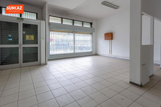 location localcommercial le-port 97420