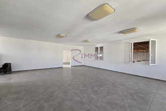 location localcommercial le-rove 13740