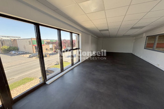 location localcommercial le-thillay 95500