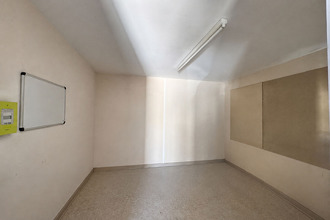 location localcommercial le-thor 84250