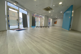 location localcommercial lens 62300