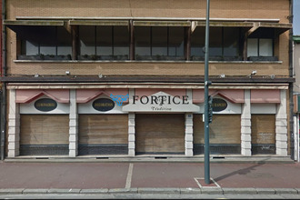 location localcommercial lens 62300