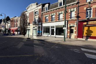 location localcommercial lens 62300