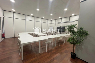 location localcommercial lens 62300