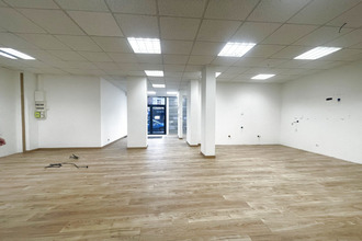 location localcommercial lens 62300