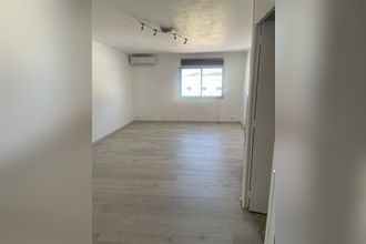 location localcommercial les-angles 30133