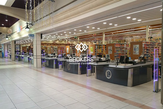 location localcommercial les-angles 30133