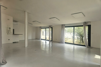 location localcommercial les-angles 30133