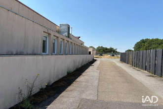 location localcommercial les-essarts-le-roi 78690