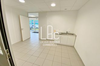 location localcommercial les-sorinieres 44840