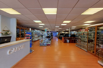 location localcommercial lons 64140