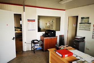 location localcommercial lons 64140