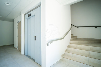 location localcommercial lorgues 83510