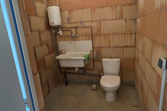 location localcommercial marboz 01851