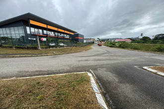 location localcommercial matoury 97351