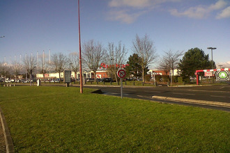 location localcommercial maurepas 78310