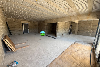 location localcommercial mazan 84380