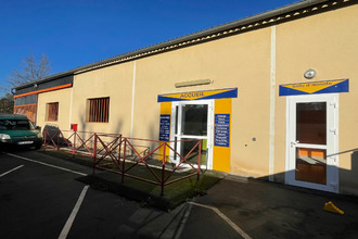 location localcommercial menneval 27300