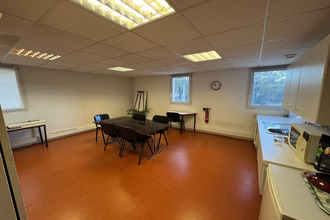 location localcommercial meyreuil 13590