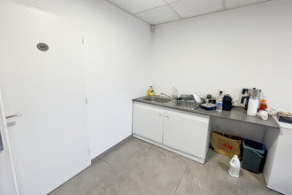 location localcommercial mions 69780