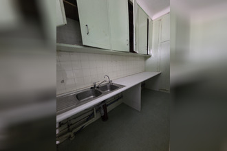 location localcommercial mtguyon 17270