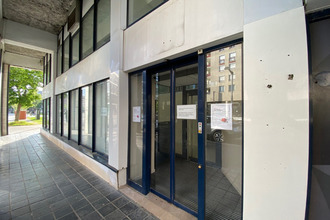 location localcommercial mtigny-le-bretonneux 78180