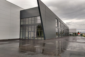 location localcommercial mtmelian 73800