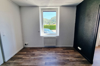 location localcommercial mtreal-la-cluse 01460