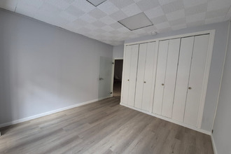 location localcommercial nay 64800