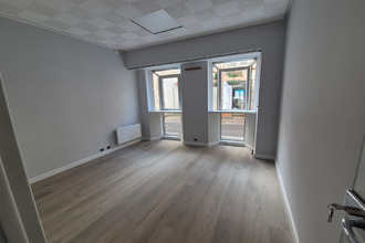 location localcommercial nay 64800