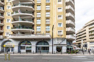 location localcommercial nice 06200