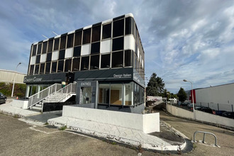 location localcommercial orgeval 78630