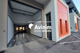 location localcommercial poisy 74330