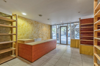 location localcommercial realmt 81120