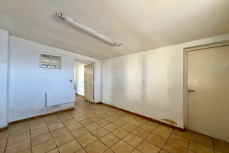 location localcommercial senas 13560