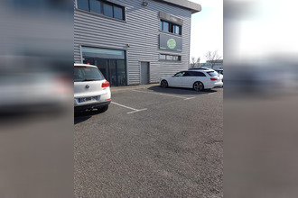 location localcommercial senas 13560